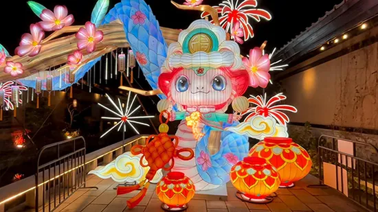 Chinese Animal Snake Lantern Factory Golden Suppliers 