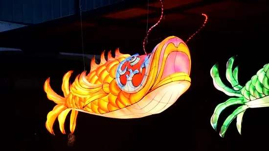 Waterproof Handmade Crafts Silk Chinese Traditional Festival Lantern for Celebrating 